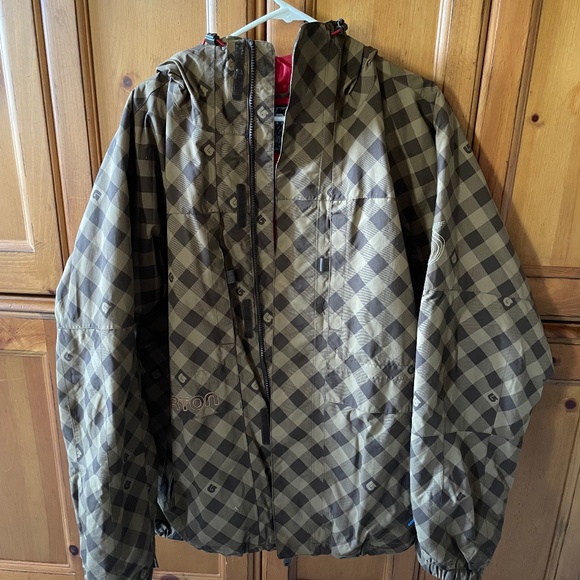 Burton snowboarding jacket - Picture 1 of 10